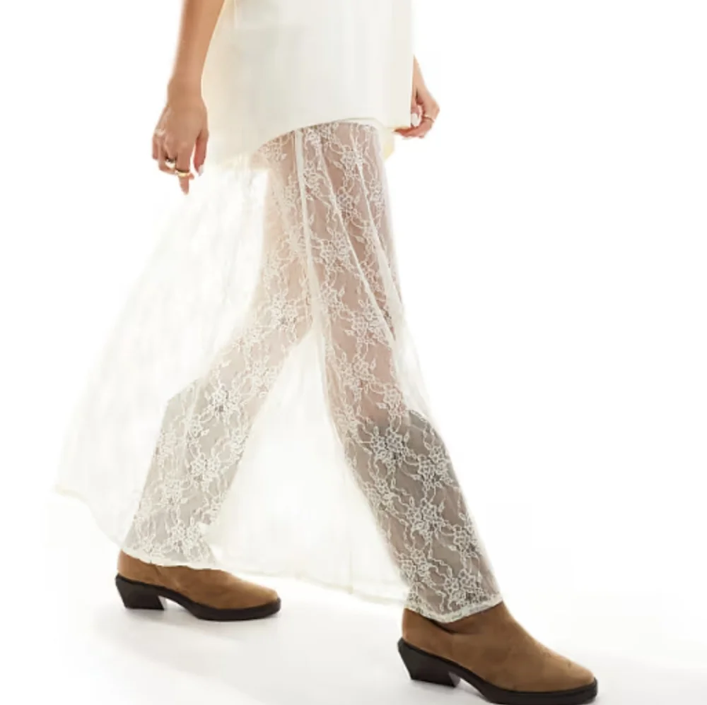 Stradivarius lace Sheer maxi skirt NWT Sz. S Perfect For Layering Boho Western - Picture 2 of 8